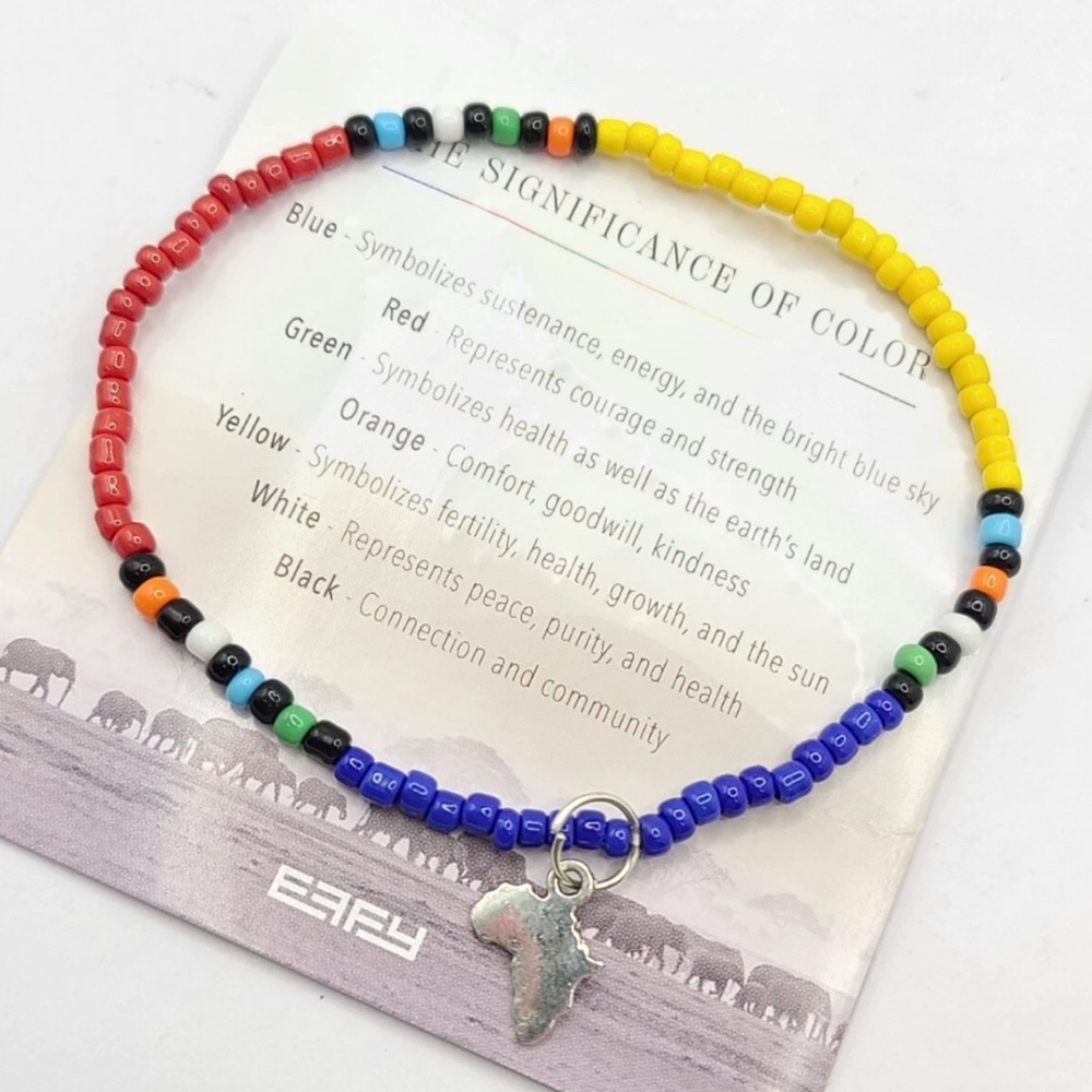 Carnival Cruise Effy Nahla Siri "Spirit of Africa" elastic bead bracelet w/charm